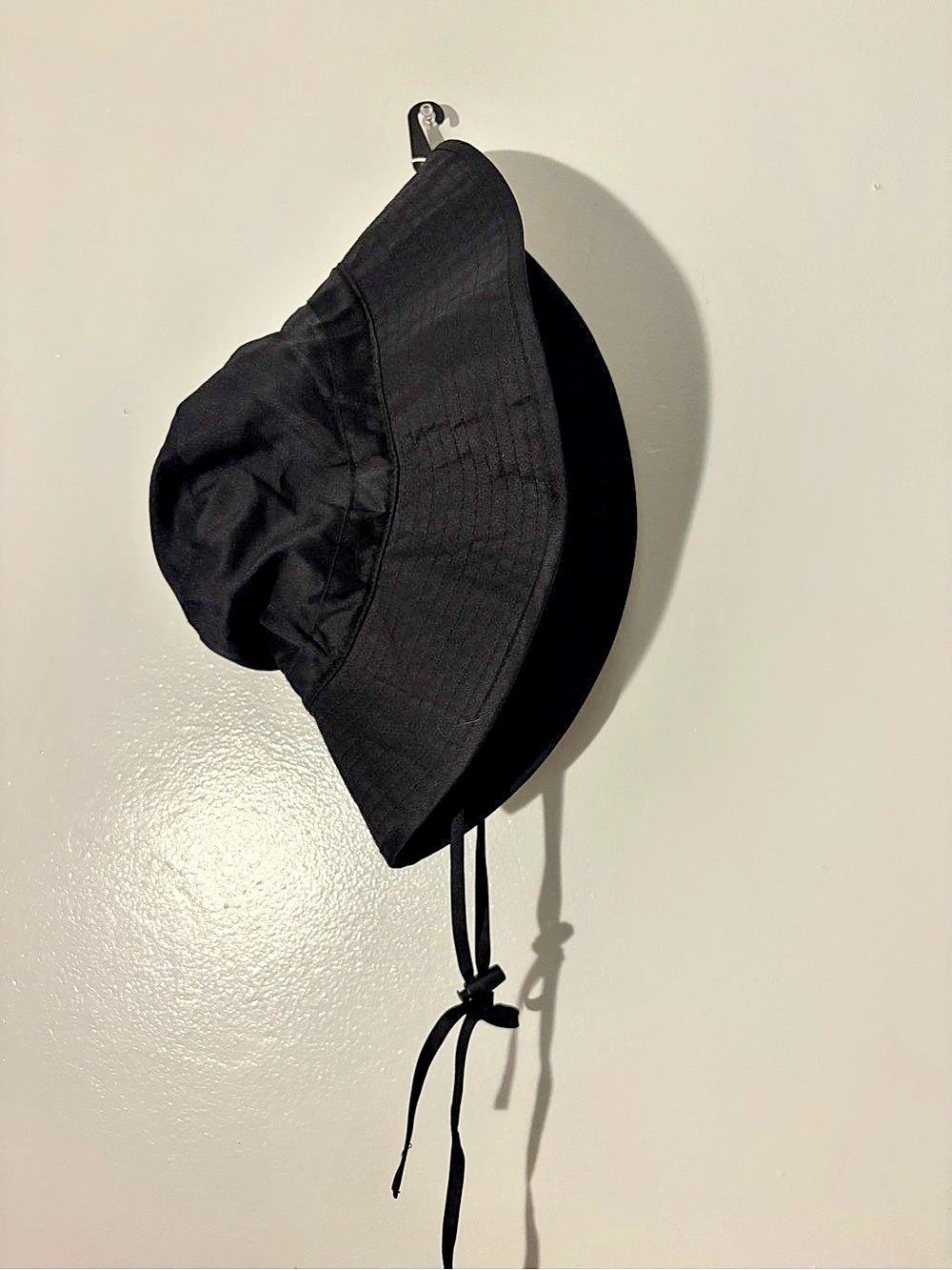 GoGo Black RainShed Bucket Hat Adjustable Chin Cord